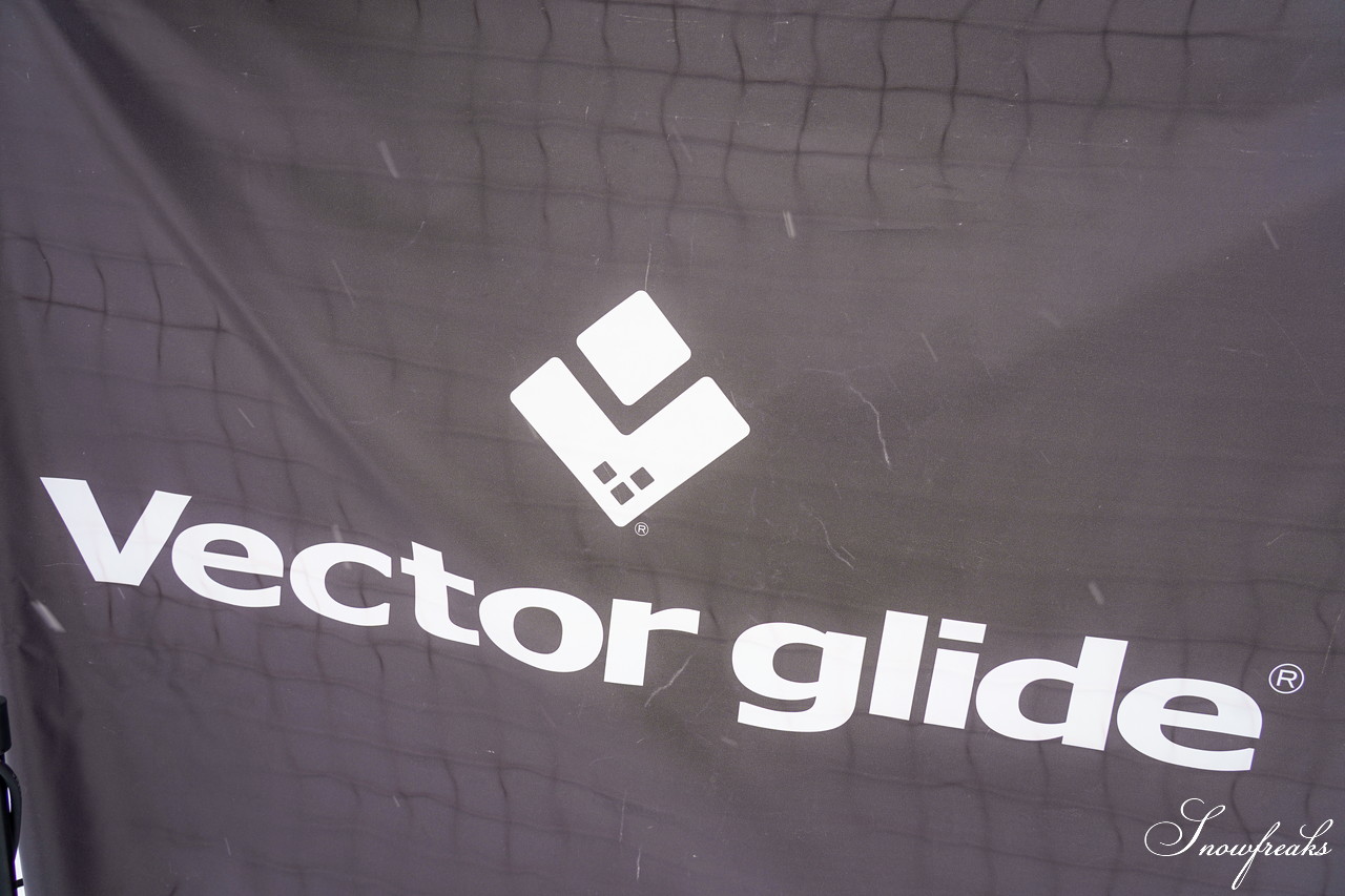 VECTOR GLIDE DEMO TOUR 2020 [GLIDE ON GROOVE] in キロロリゾート　最高のターンを思い浮かべながら、お気に入りのプレミアムスキーを探る、贅沢な１日。